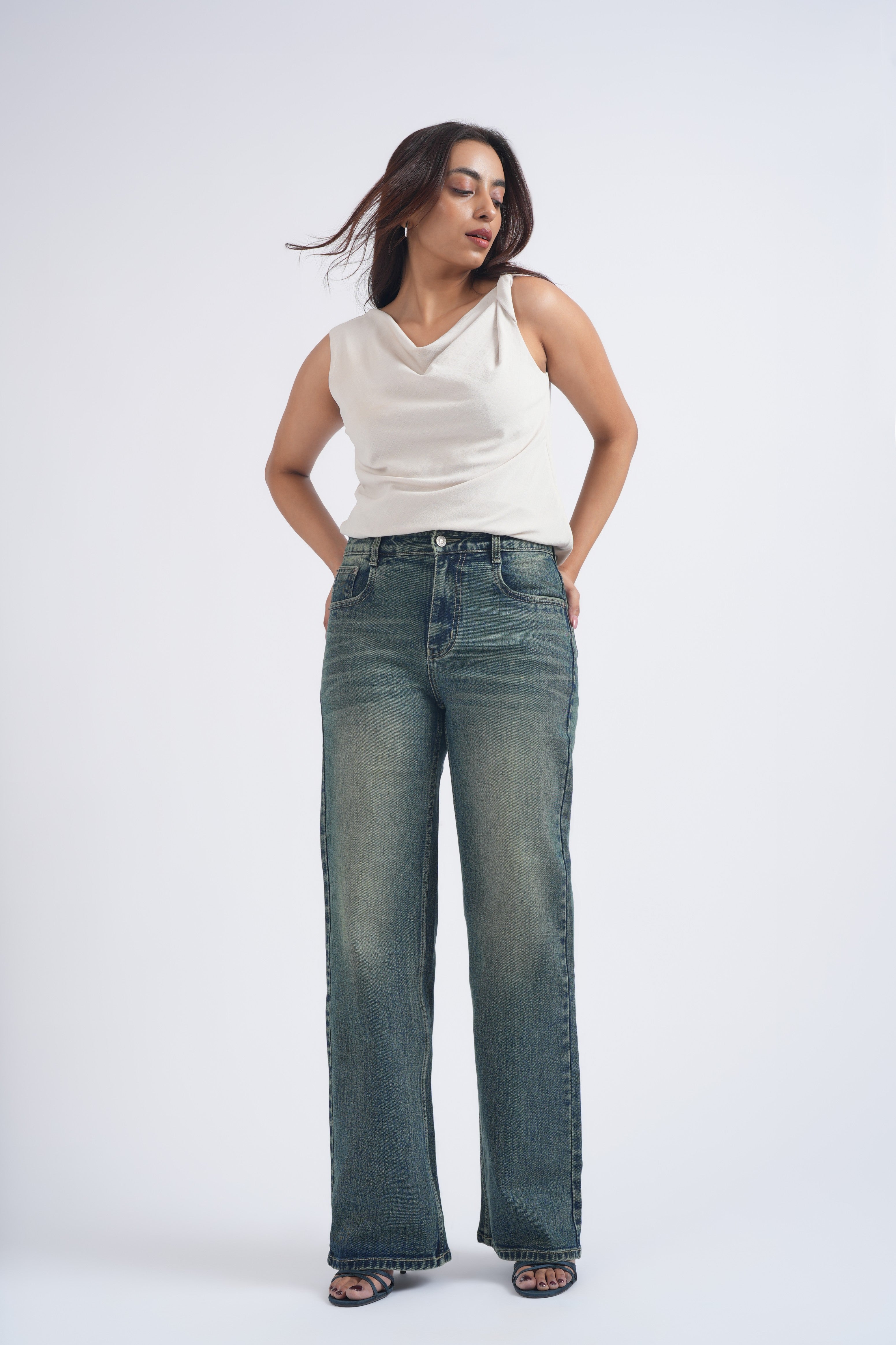Women Vintage Ball Wash Whisker Spray High Waist Wide Leg Jeans