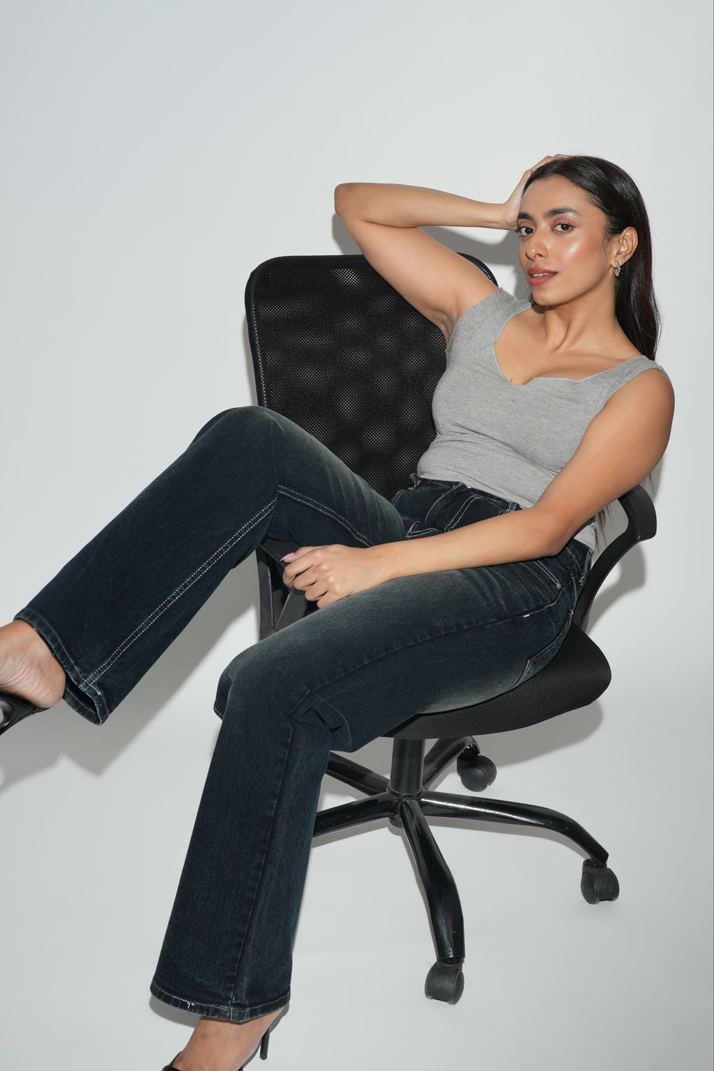 Women Grey Whisker Washed High Waist Wide Leg Jeans